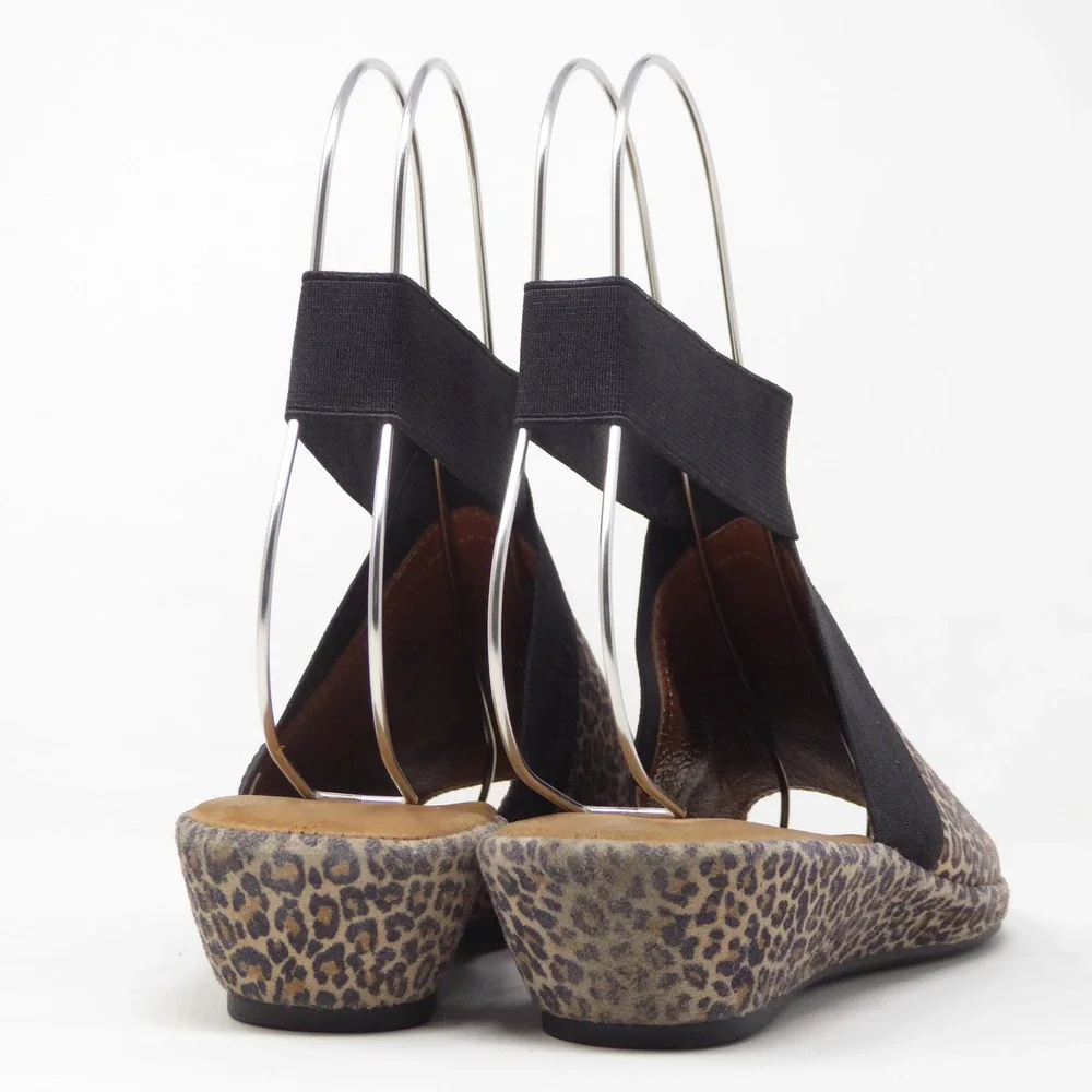 Gentle Souls Women Sandals Brown Leopard Print Lily X Cross Elastic Wedge 9.5